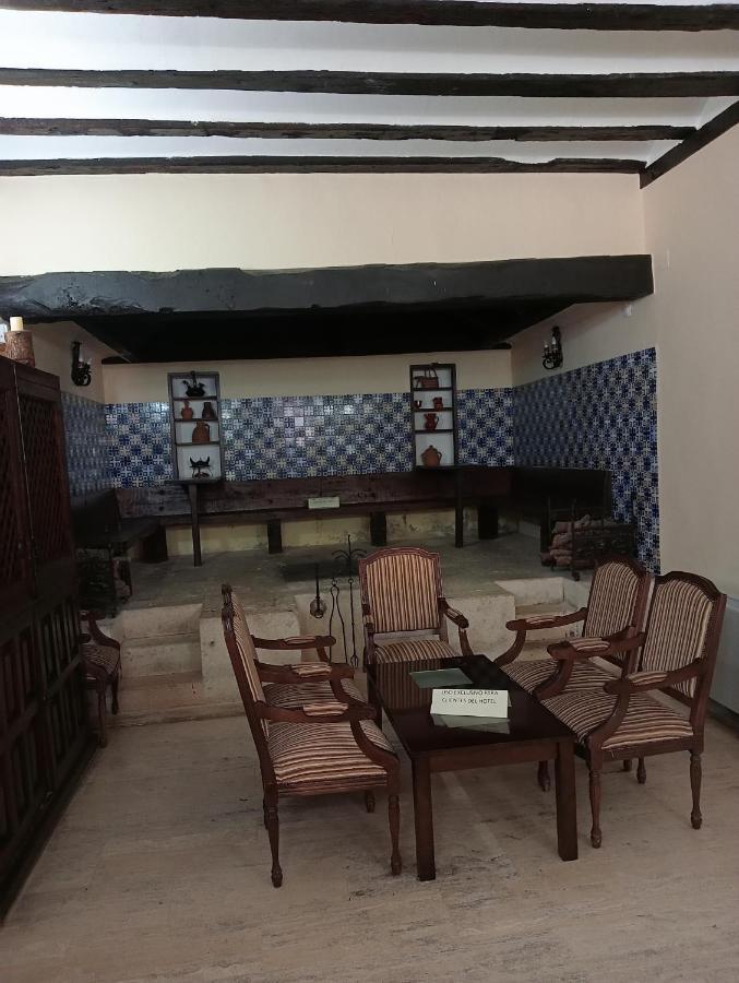 Hotel Nuevo Arlanza Коваррубиас Экстерьер фото