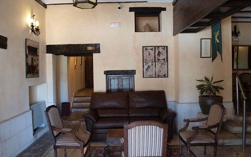 Hotel Nuevo Arlanza Коваррубиас Экстерьер фото