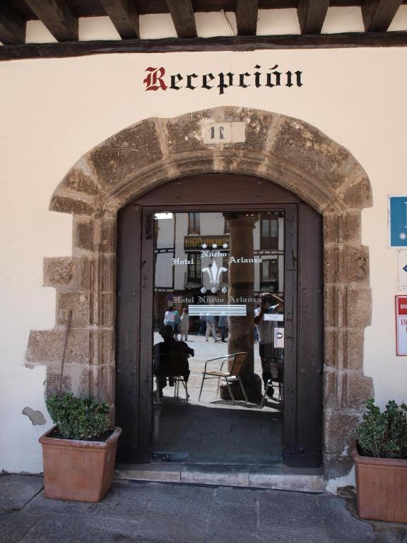Hotel Nuevo Arlanza Коваррубиас Экстерьер фото